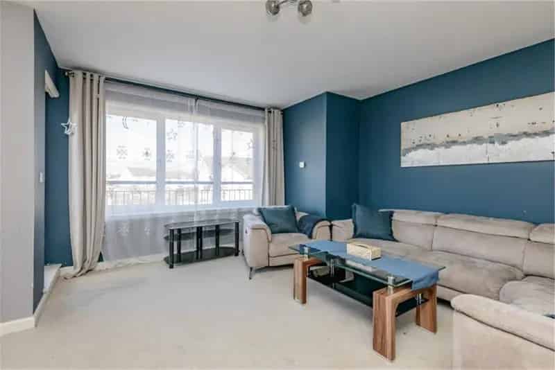 2 Bed Flat First Floor Bonnyrigg Modern Development