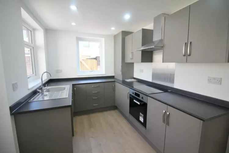 2 Bedroom Terraced House Radcliffe