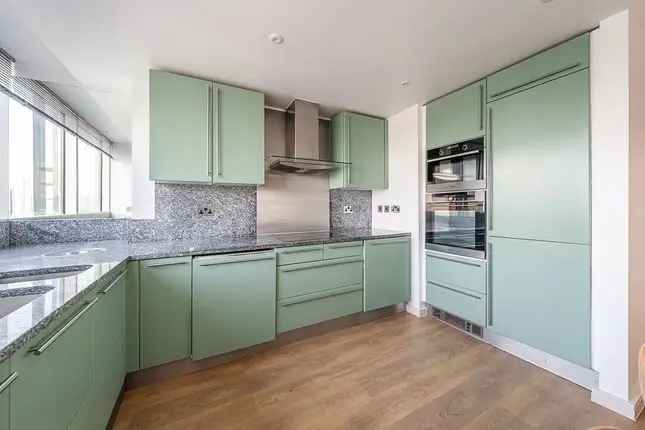 3-Bedroom Flat for Rent in London SW1V