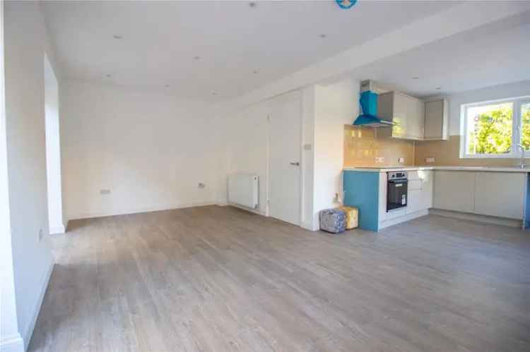 4 bedroom end of terrace house for sale