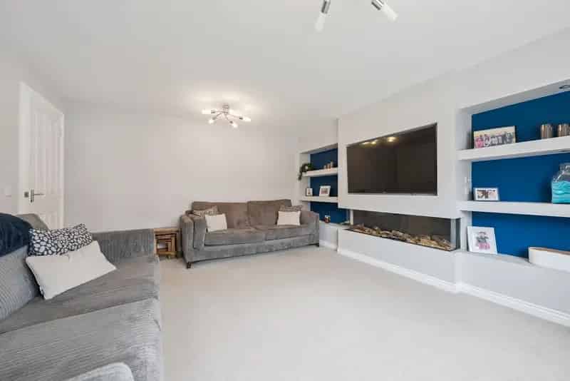 Spacious 7-Apartment Family Home with Garage Conversion East Kilbride