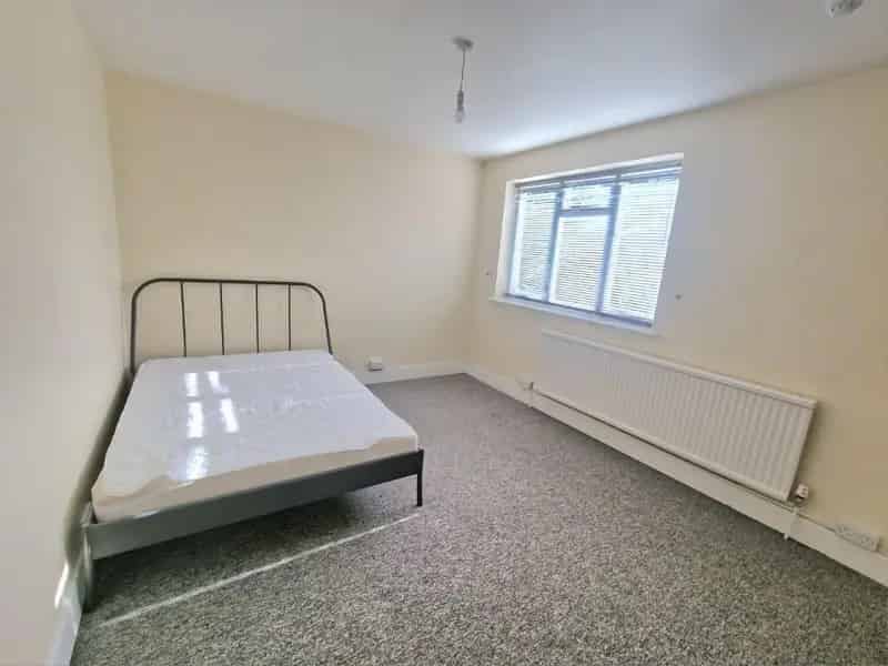 1 Bedroom House of Multiple Occupation Bournemouth All Bills Included