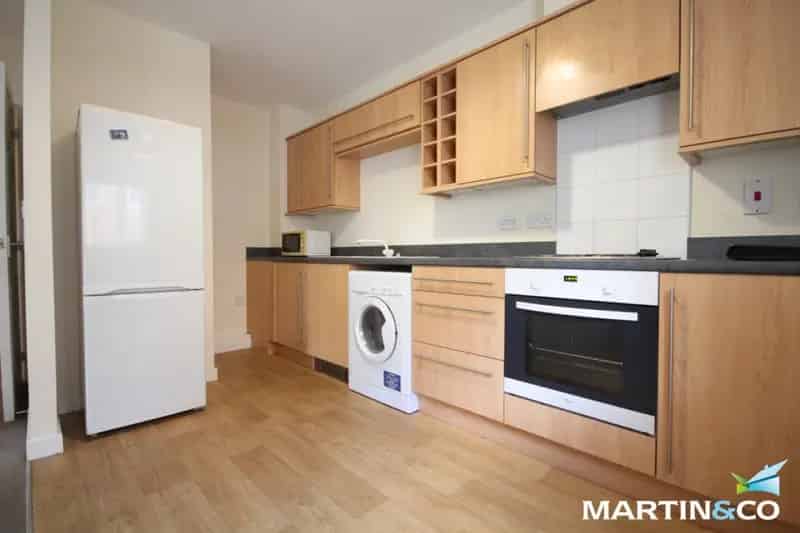 2 Bedroom Flat To Rent Available 06092025