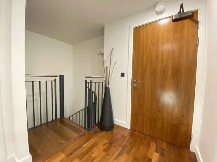 2 Bedroom Duplex Apartment Spinningfields City Views Parking Concierge