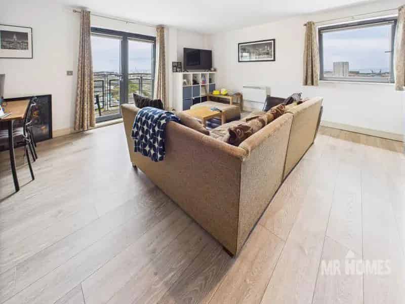 2 Bedroom Apartment for Sale in Cardiff
