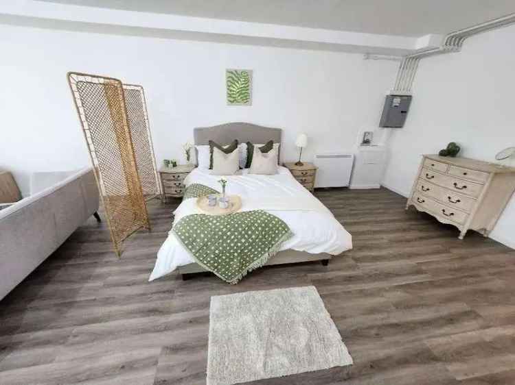 1 Bed Flat for Sale Modern Studio Suite