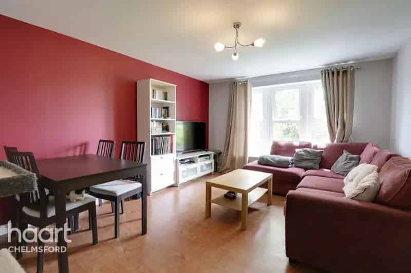 2 Bedroom Apartment for Sale in Chelmsford