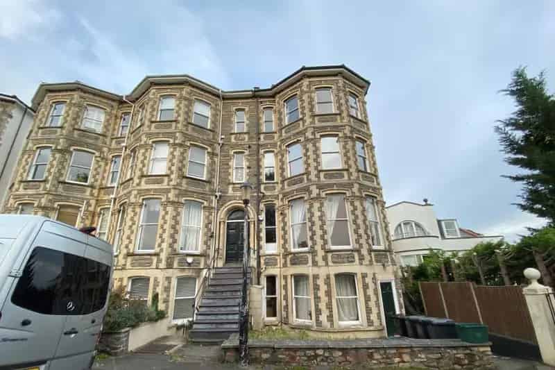 2 Bedroom Flat to Rent Clifton Village