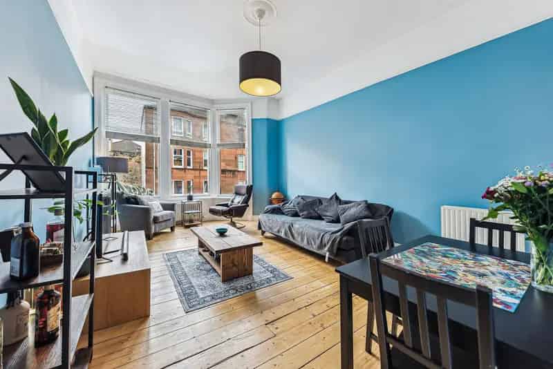 Stylish 1-Bedroom Shawlands Apartment Near Transport Links