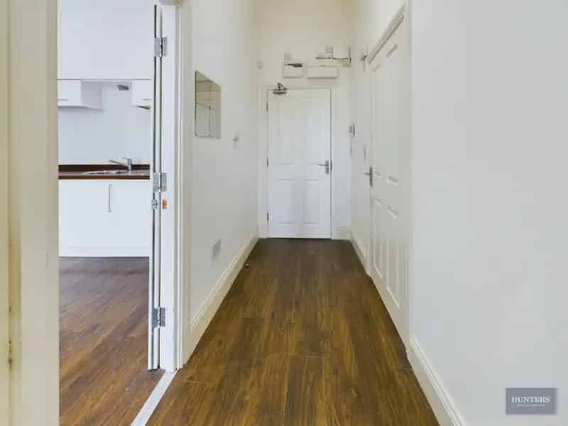 1 Bedroom Flat to Let City Centre 614 SQ FT
