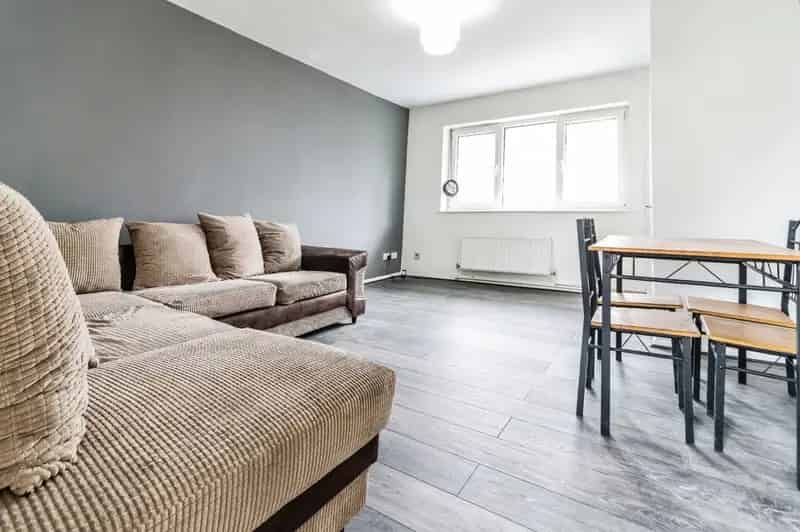 2 Bedroom Mid Terrace Flat to Rent Manchester City Centre