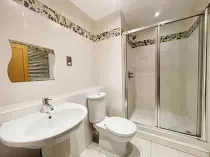 2-Bedroom Furnished Apartment Cardiff City Centre Altolusso Building