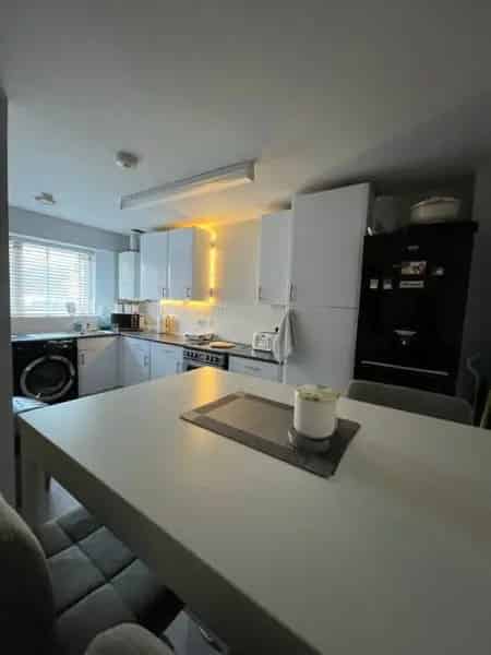 3 Bed House with Conservatory and Solar Panels Near Selly Oak