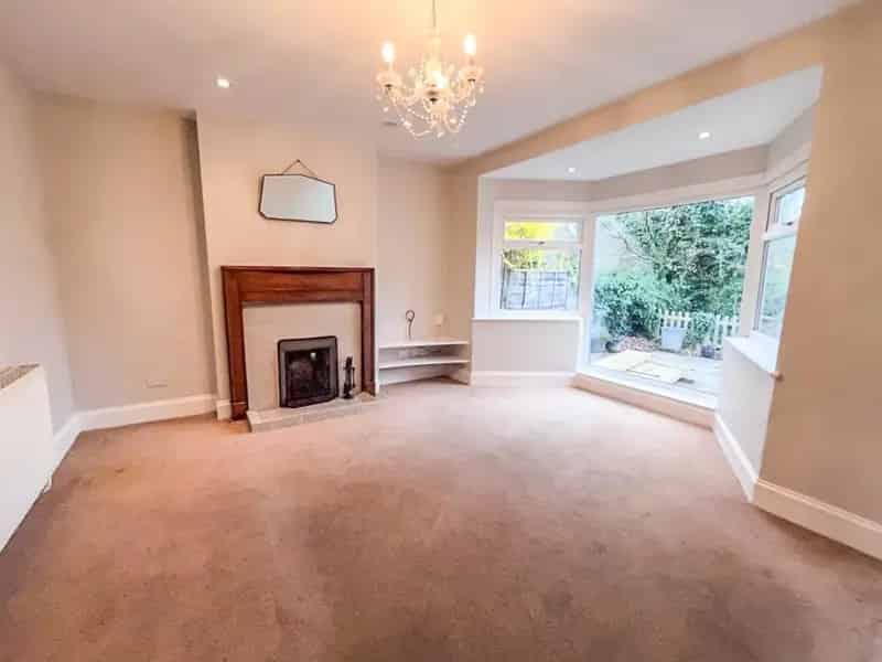 4 Bedroom Detached House For Sale in Harborne