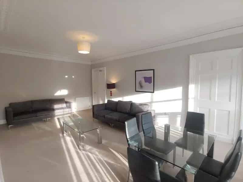 3 Bedroom Flat to Rent