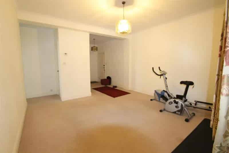 3 Bed Sea View Apartment Bournemouth Bath Hill Court