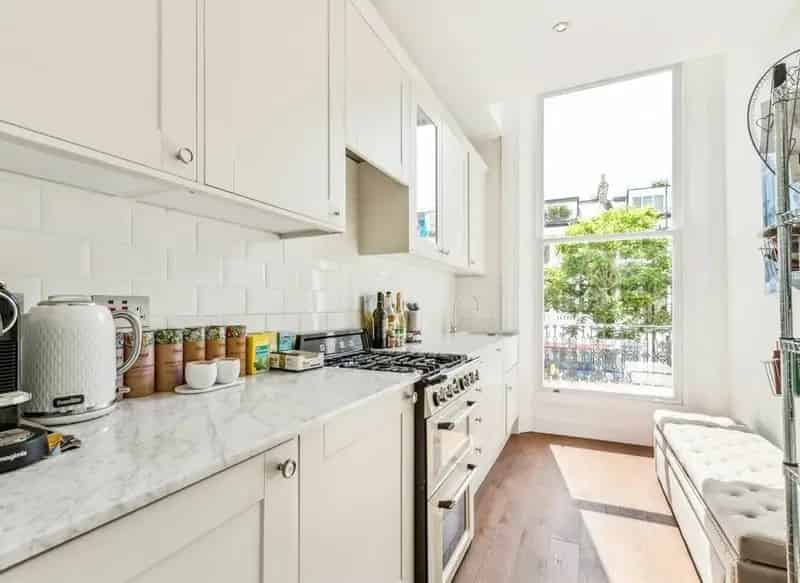 1 Bedroom Apartment Kensington Olympia