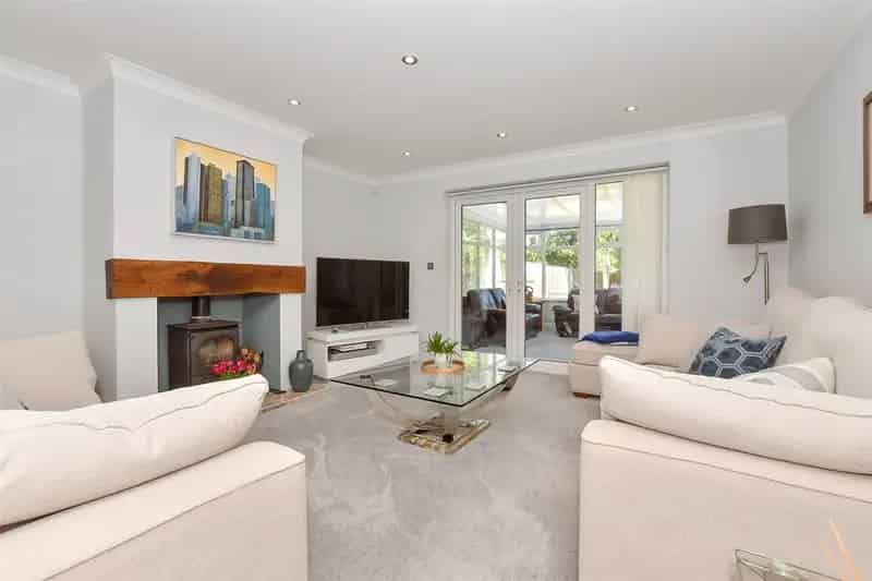 3 bedroom chalet for sale