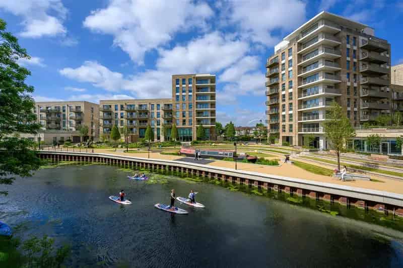 3 Bedroom Apartment for Sale Grand Union Wembley