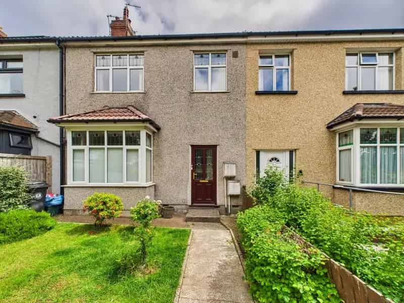 3 Bedroom Maisonette for Sale in Gloucester Road Horfield