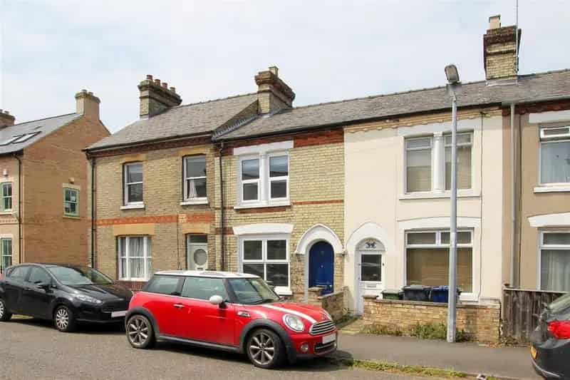 2 Bedroom Terraced House to Rent Near City Centre