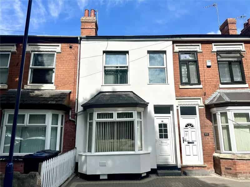 3 bedroom terraced house for sale