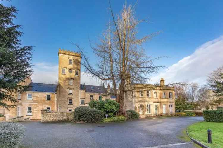 2 Bedroom Flat for Sale in Grade II Listed Building