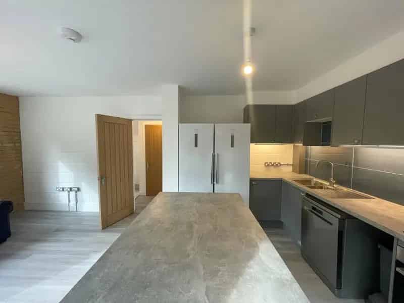 6 Bedroom Semi Detached Student House