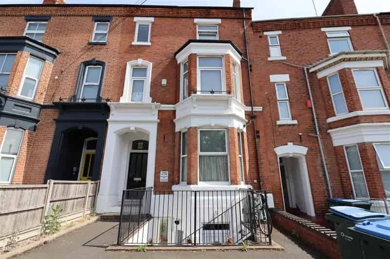 2 Bedroom Apartment to Rent