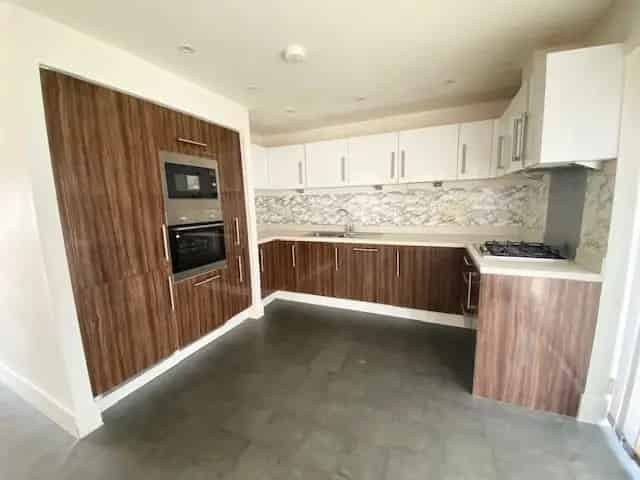 Four Bedroom House with Study and Parking Zero Deposit Available