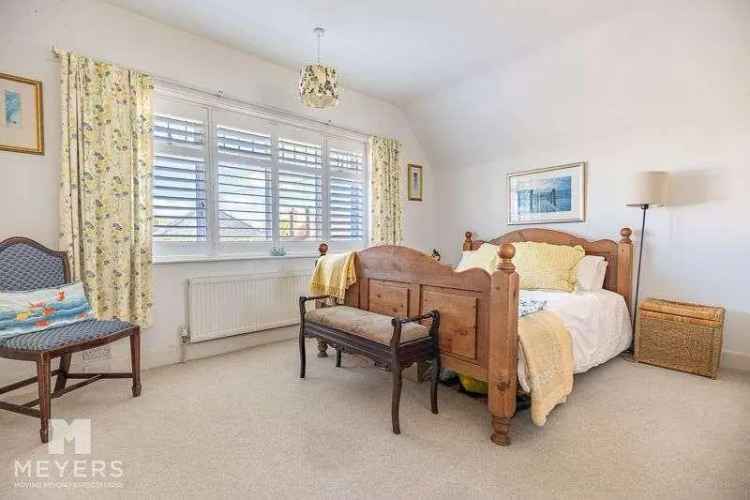 3 Bed Detached House Near Award Winning Beaches