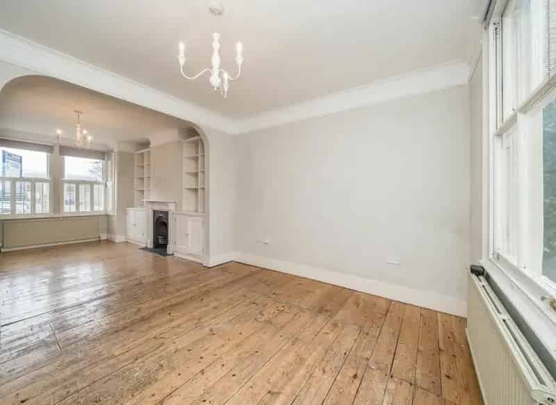 Three Bedroom Family Home in Twickenham