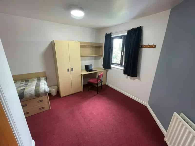 Student Rooms near ARU City Center All Bills Included