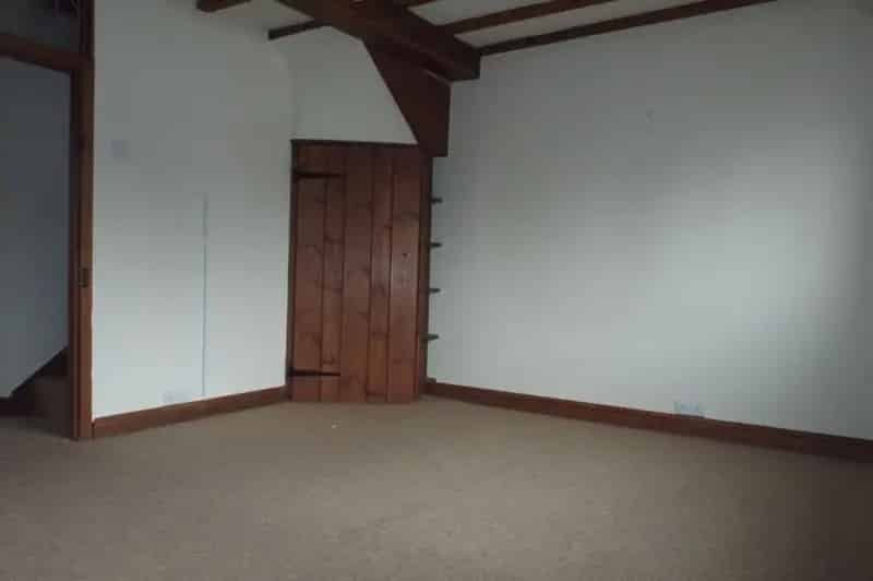 3 Bedroom Semi Detached House Worcestershire