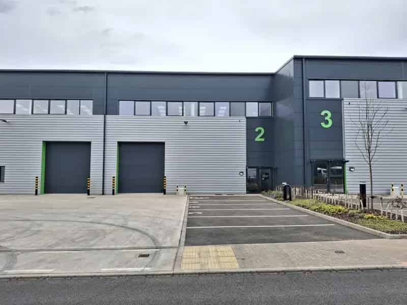 New Single Story Industrial Unit with Mezzanine and Parking