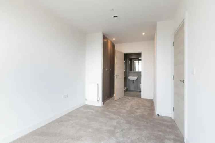 Luxury Apartment with Modern Amenities and Panoramic City Views
