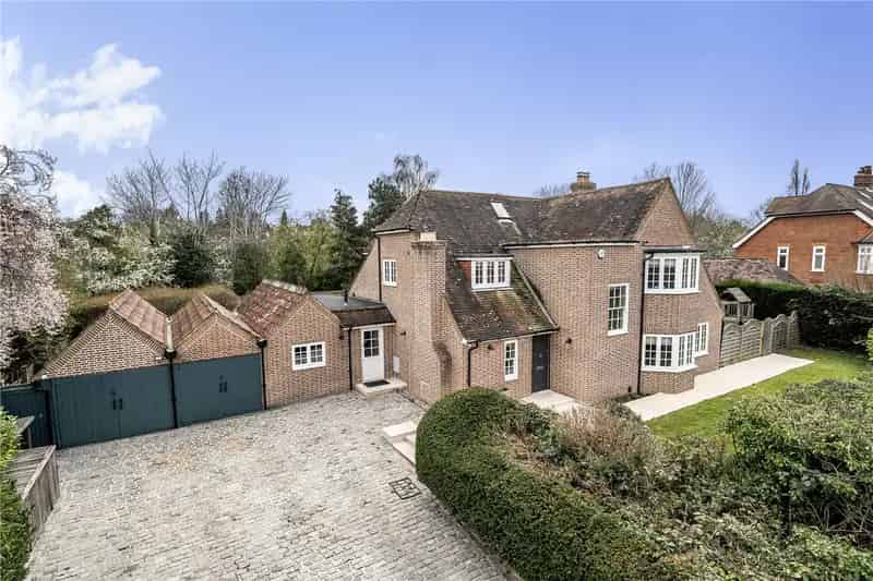 2 Bedroom Chapel Conversion Frensham