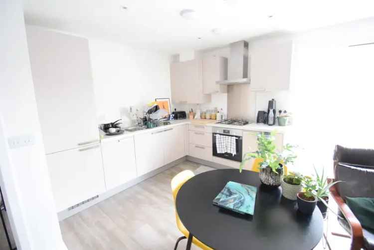 2 Bedroom Town Centre Apartment