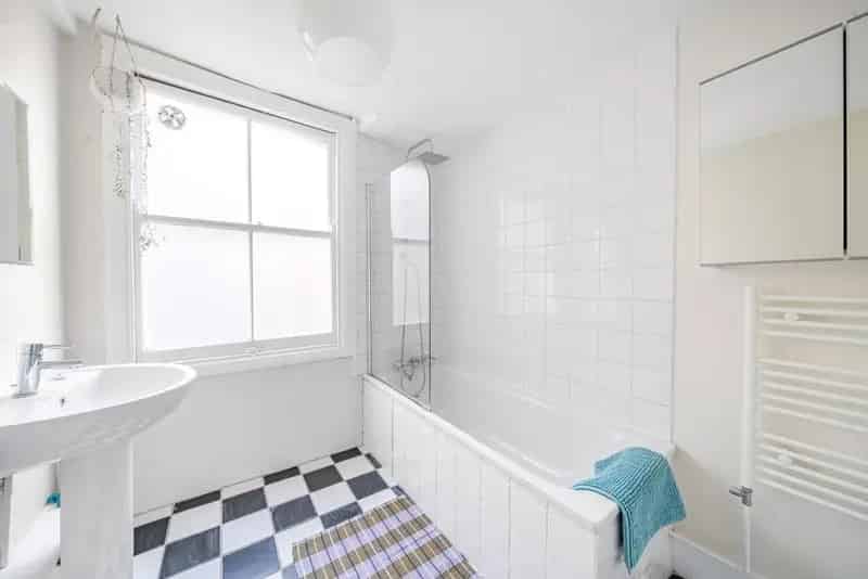 Two-Bedroom Split Level Flat Peckham Rye Park Views