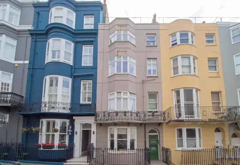 1 Bedroom Apartment for Sale