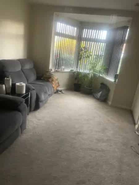 3 Bedroom House in Quiet Area - Needs Kitchen Update