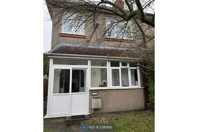 Semi Detached House for Rent Bristol BS7 Monks Park Avenue