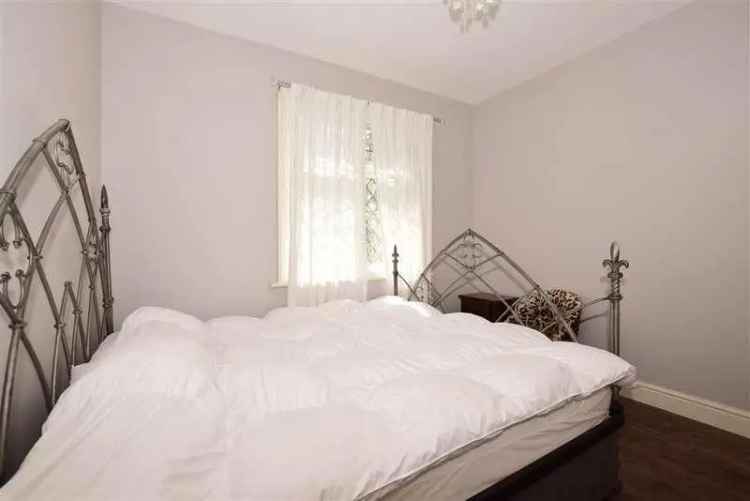 5 Bed Detached House For Sale No Chain Large Plot Outbuildings