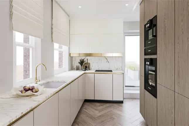 Flat for sale in Palace Court W2