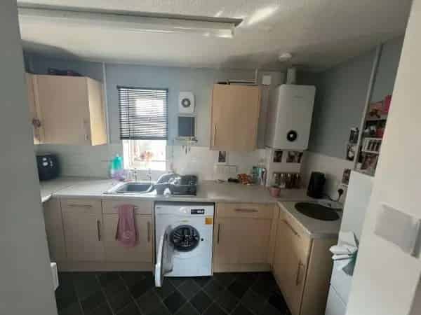 Lovely Flats Near Shops and Amenities