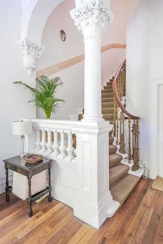 2 Bedroom Apartment for Sale in Elegant West End Terrace