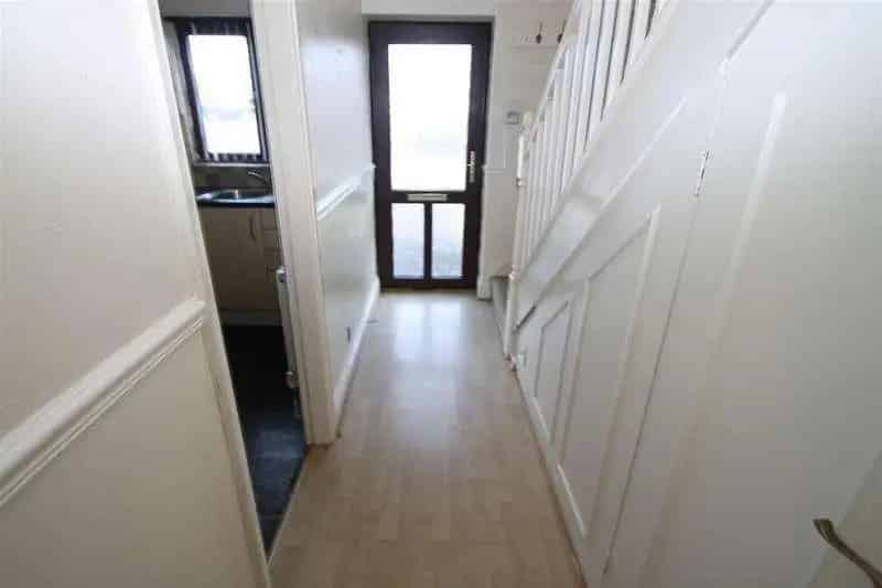 3 Bed House For Sale No Upward Chain