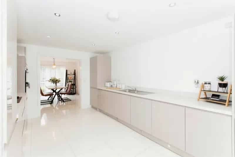 Four Bedroom Detached House with Solar Panels and Garage