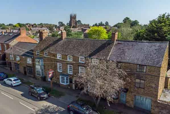 Grade II Listed Pub with Living Accommodation and Development Potential
