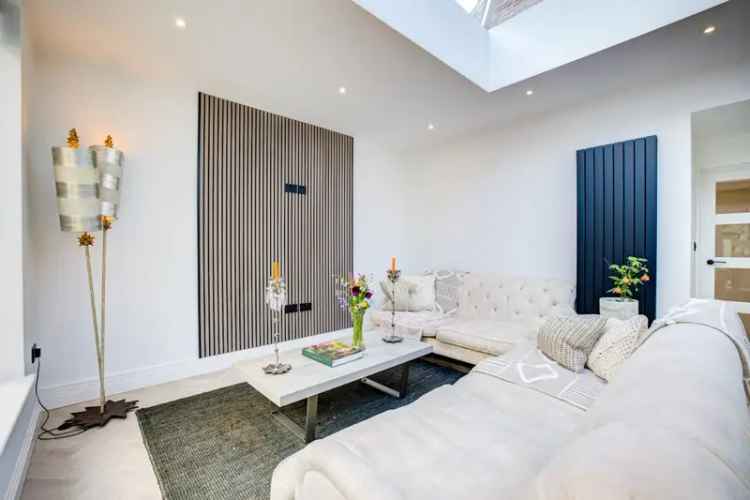Shincliffe Village Home: Open-Plan Living, Private Patio & Courtyard